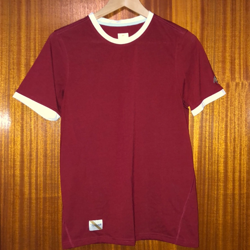 Tracksmith Horizon performance t-shirt